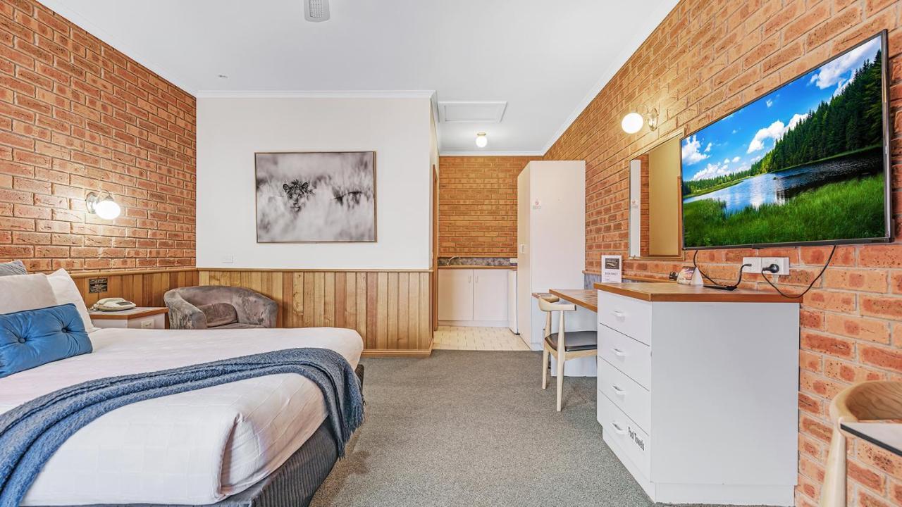 Golden River Motor Inn Moama Exterior photo